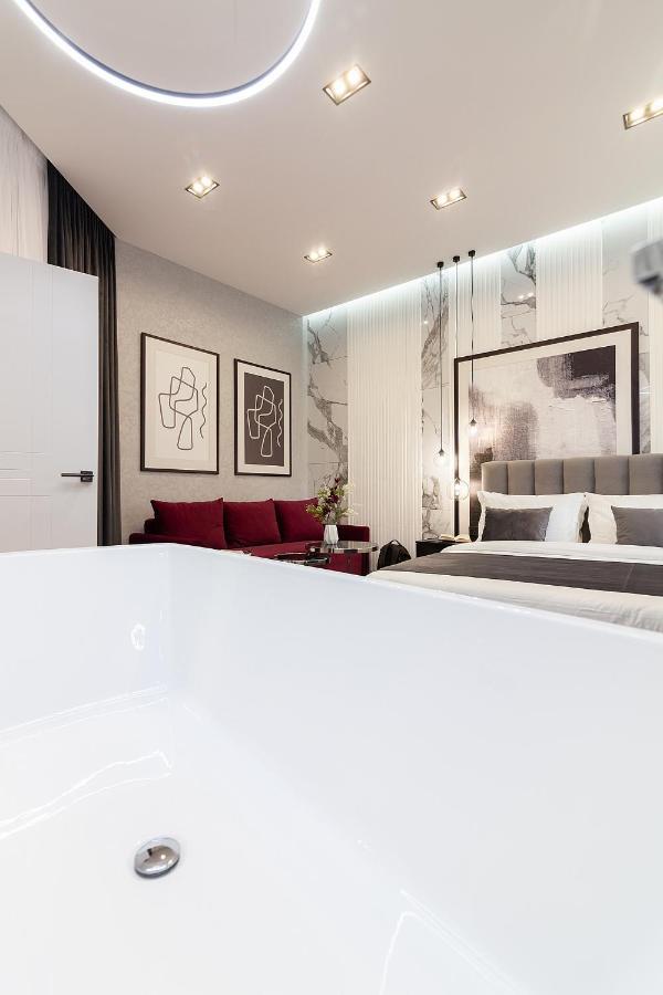 Lovely Apartment On Drahomanova Street 리비프 외부 사진