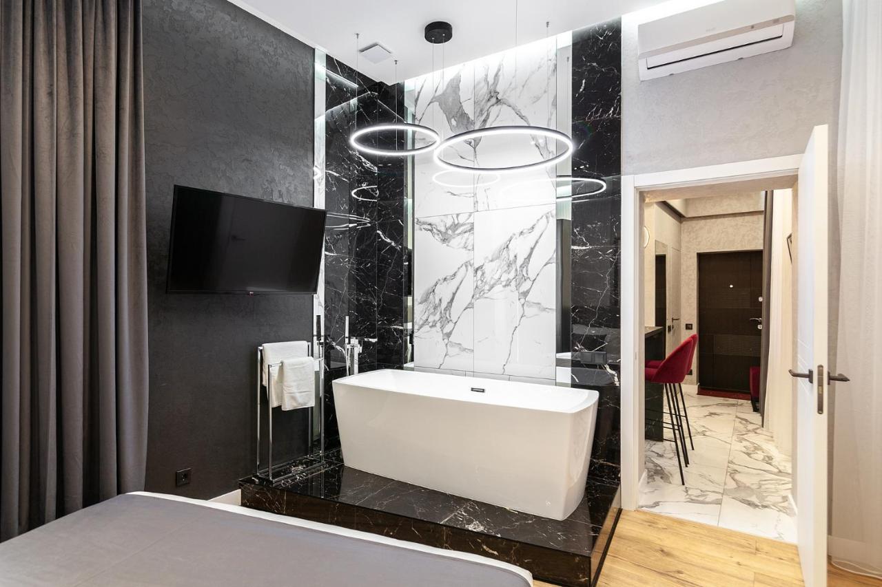 Lovely Apartment On Drahomanova Street 리비프 외부 사진